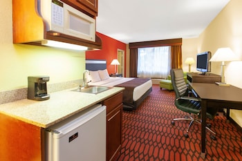 Suite, 1 King Bed, Non Smoking