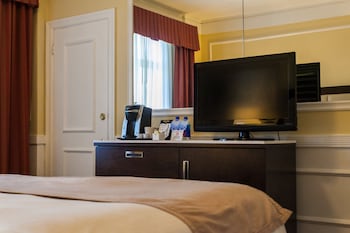 Room, 1 King Bed, Mobility Accessible
