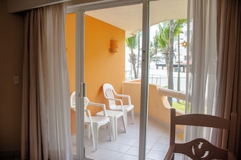 Standard Room, Partial Ocean View