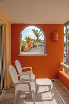 Standard Room, Partial Ocean View