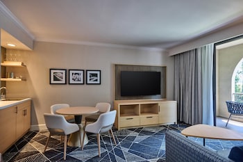 Junior Suite, 1 King Bed