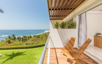 Deluxe Room, 1 King Bed, Terrace, Sea View