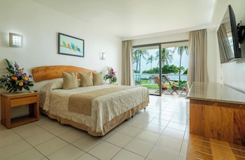 Deluxe Room, 1 King Bed, Terrace, Sea View