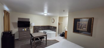 Studio Suite, 1 King Bed, Non Smoking