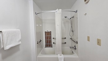Room, 1 King Bed, Accessible, Non Smoking (Mobility)