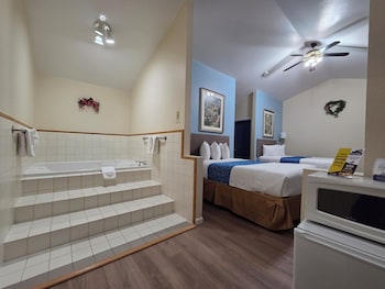 Studio Suite, 2 Queen Beds, Non Smoking