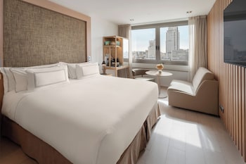 The Level Room City View