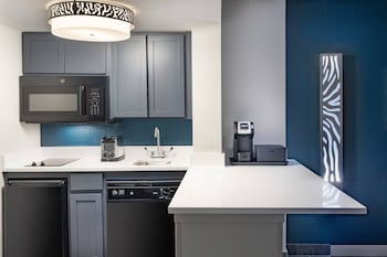 Condo, 1 Bedroom (Balcony)
