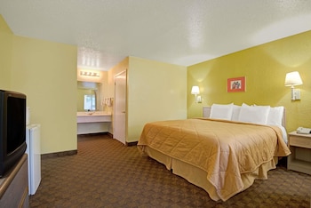 Room, 1 King Bed, Smoking