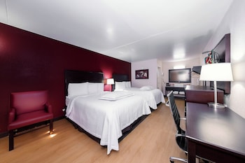 Premium Room, 2 Queen Beds (Upgraded Bedding & Snack, Smoke Free)