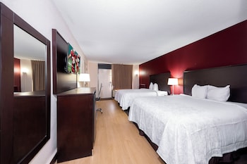 Deluxe Room, 2 Queen Beds (Smoke Free)