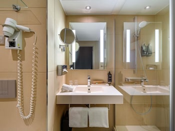 Privilege, Room, 2 Twin Beds