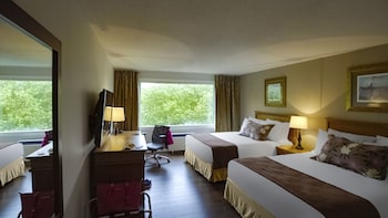 Basic Room, 2 Queen Beds, Refrigerator & Microwave (with Mini-Fridge)