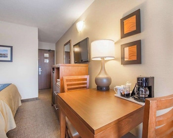 Standard Room, 2 Queen Beds, Non Smoking