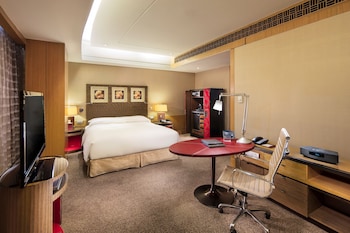 Executive Suite, 1 Double Bed, Balcony