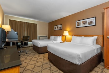 Standard Room, 2 Double Beds, Non Smoking (Upper Floor, Stair Access Only)
