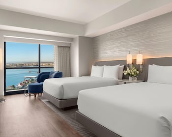 Deluxe Room, 2 Queen Beds