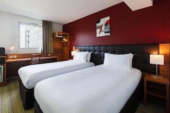 Family Room, Multiple Beds, Non Smoking, Connecting Rooms