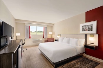 Room, 1 King Bed, Accessible, Non Smoking (Newly Renovated)