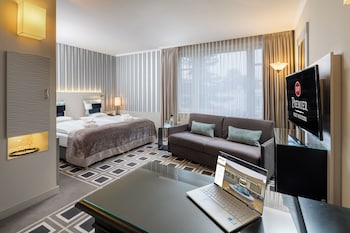 Deluxe Room, 1 Double Bed (Converts to 2 Twin Beds)
