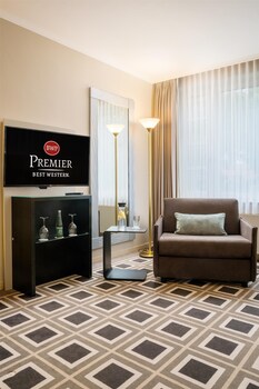 Deluxe Room, 1 Double Bed (Converts to 2 Twin Beds)