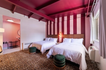 Standard Room, 2 Double Beds, Non Smoking