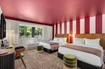 Standard Room, 2 Queen Beds, Non Smoking