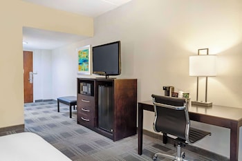 Standard Room, 2 Queen Beds, Non Smoking, Refrigerator & Microwave