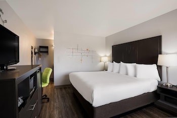Standard Room, 1 King Bed, Non Smoking