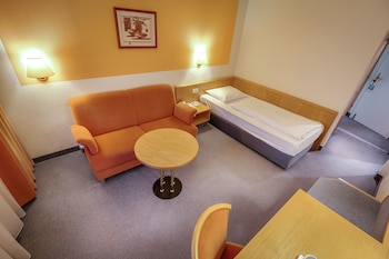Economy Single Room