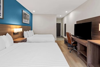 Standard Room, 2 Queen Beds, Non Smoking (Walk-in Shower)