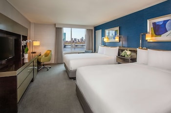 Deluxe Room, 2 Queen Beds, River View