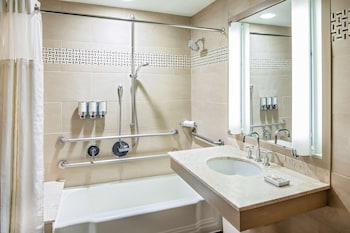 Deluxe Room, 2 Queen Beds
