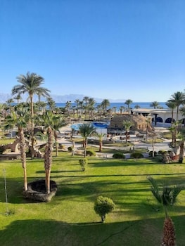 Standard Twin Room with Pool and Sea View