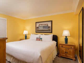 Premier Condo, Fireplace (Montaneros 311)