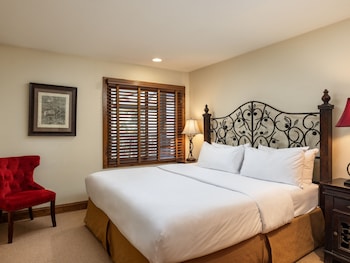 Premier Condo, Fireplace (Montaneros 418)