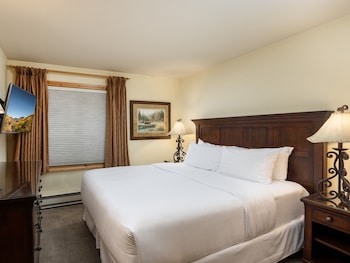 Premier Condo, Fireplace (Montaneros 306)