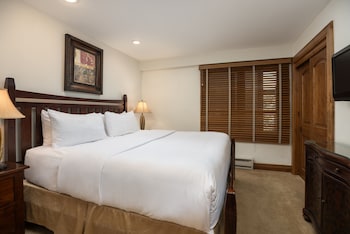Premier Condo, Fireplace (Montaneros 321)
