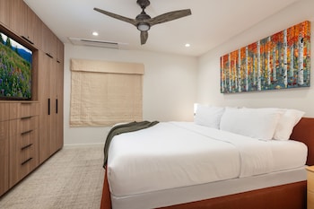 Signature Condo, Air conditioning (Montaneros 214)