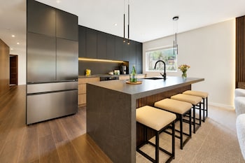 Condo, Balcony (Montaneros 302)