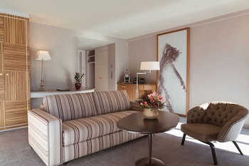 Grand Suite, Lake View (80 m²)