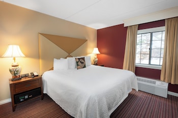 King Fireplace Suite