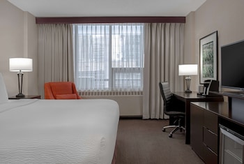 Room, 1 Queen Bed, Non Smoking, Balcony