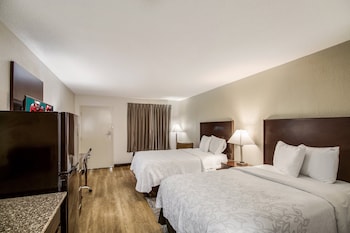 Deluxe Room, 2 Double Beds, Refrigerator (Smoke Free)