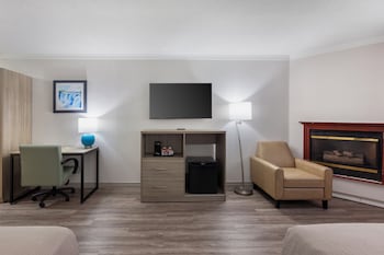 Room, Multiple Beds, Non Smoking