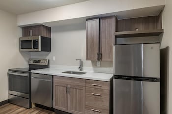 Suite, 1 King Bed, Non Smoking, Kitchen (with Sofabed)