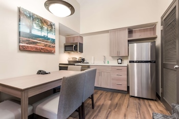 Suite, 2 Queen Beds, Non Smoking, Kitchen (Shower Only;with Sofabed)