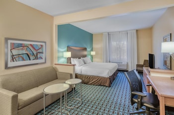 Suite, 1 King Bed, Accessible, Non Smoking (with Sofabed)