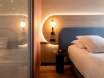 Privilege, Room, 1 King Bed