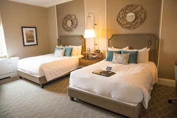 Deluxe Room, 2 Double Beds, River View